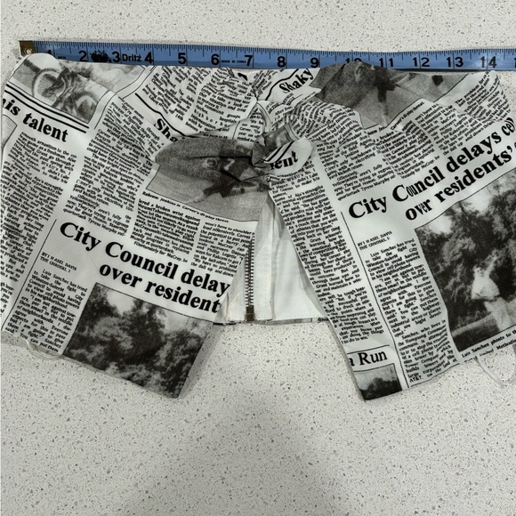 That’s So Fetch Iconic Newspaper tube top🌺5 for $30 - Picture 3 of 9